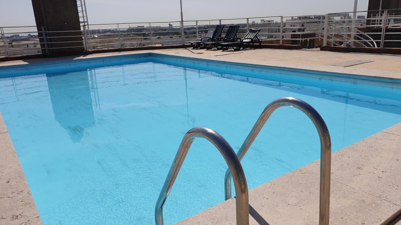 Apart Lisbon Pool Metro Garage Εξωτερικό φωτογραφία
